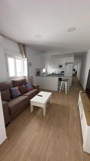 Rockside Residentes Suites La Linea La Línea de la Concepción Exteriör bild